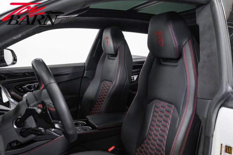 2022 Lamborghini Urus