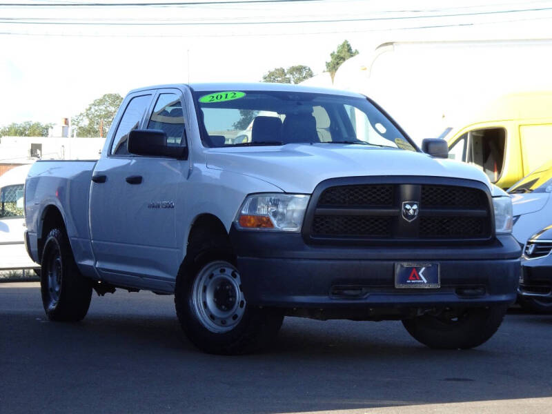 2012 RAM Ram 1500 Pickup ST photo 2