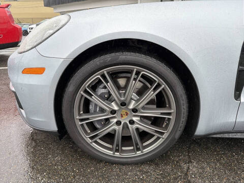 2018 Porsche Panamera 4 E-Hybrid