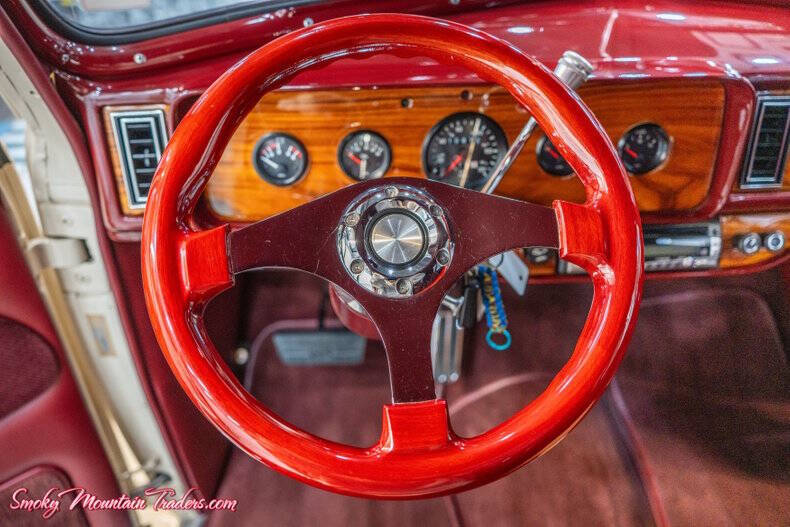 1940 Chevrolet Deluxe