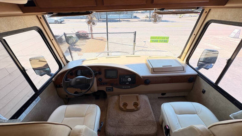 2015 Winnebago Vista