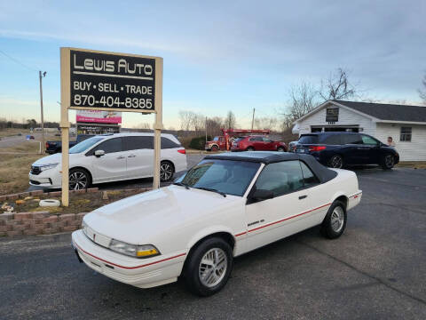 1992 Pontiac Sunbird for sale at Lewis Auto in Mountain Home AR