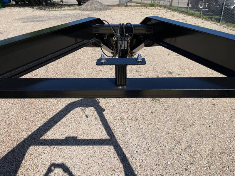 2026 BELLWETHER 8X28