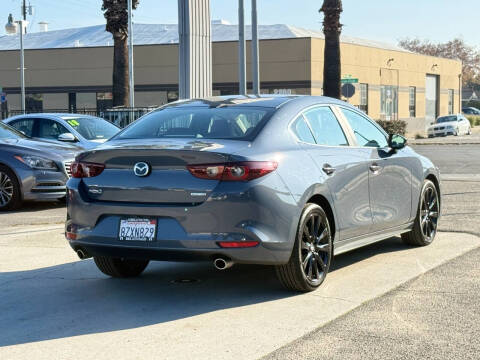 2022 Mazda Mazda3 Sedan Carbon Edition