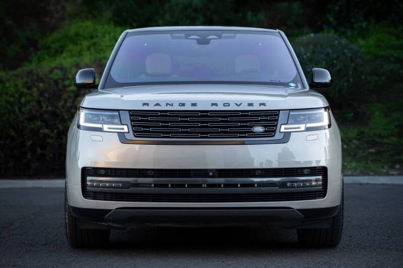 2023 Land Rover Range Rover SE photo 96