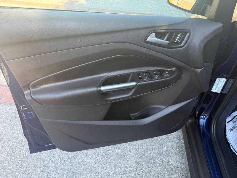 2016 Ford C-MAX Hybrid SE