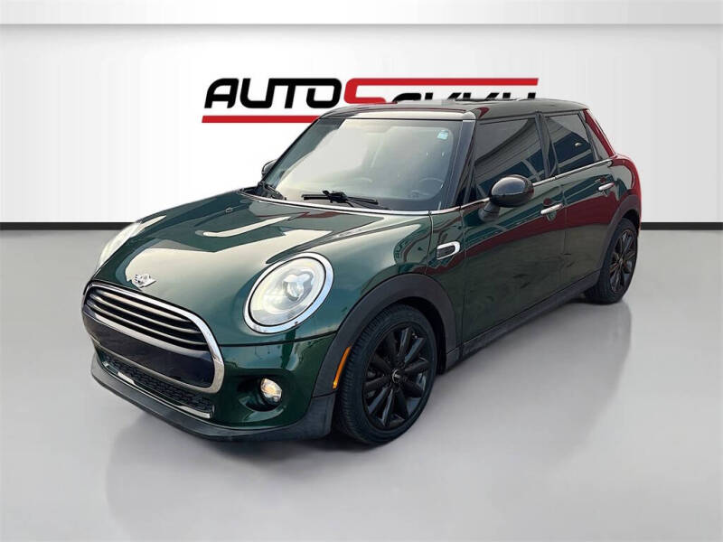 2017 MINI Hardtop 4 Door Cooper