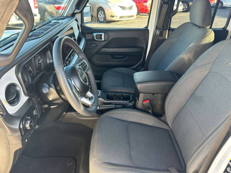 2024 Jeep Wrangler Sahara 4xe