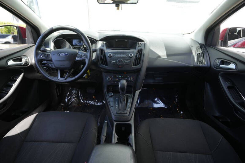 2017 Ford Focus SE