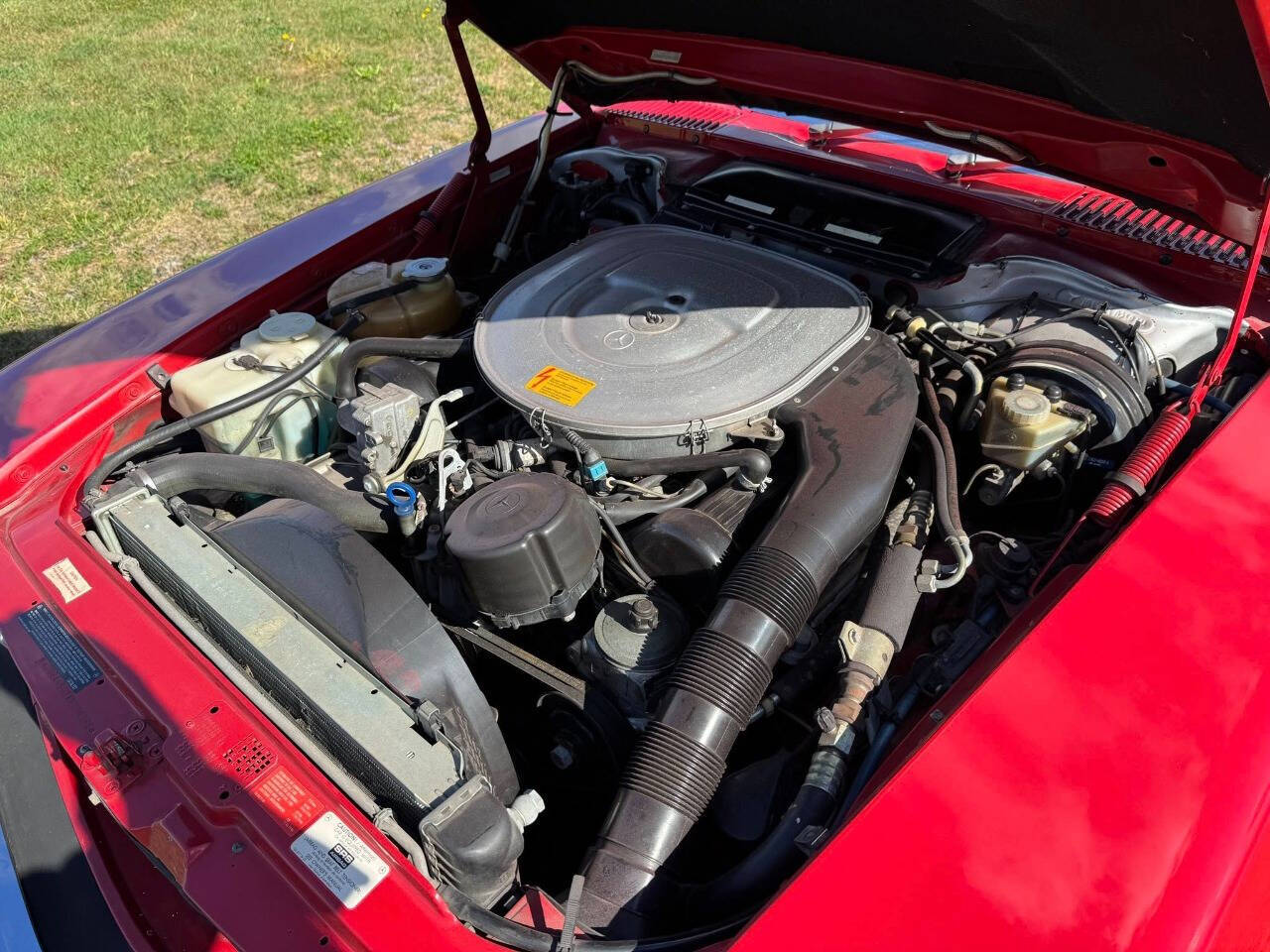 1989 Mercedes-Benz 560SL 39