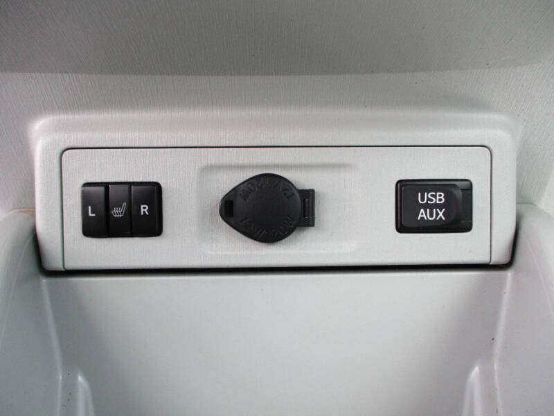 2012 Toyota Prius v Five