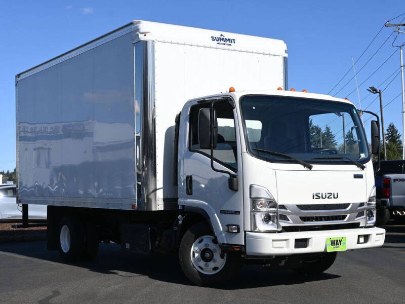 2024 Isuzu NPR