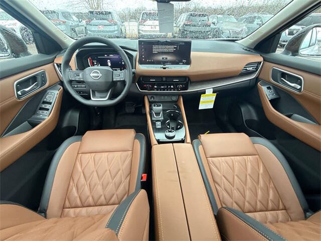 2025 Nissan Rogue Platinum