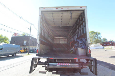 2015 Freightliner M2 106