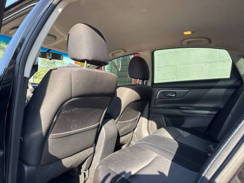 2017 Nissan Altima 2.5 SR