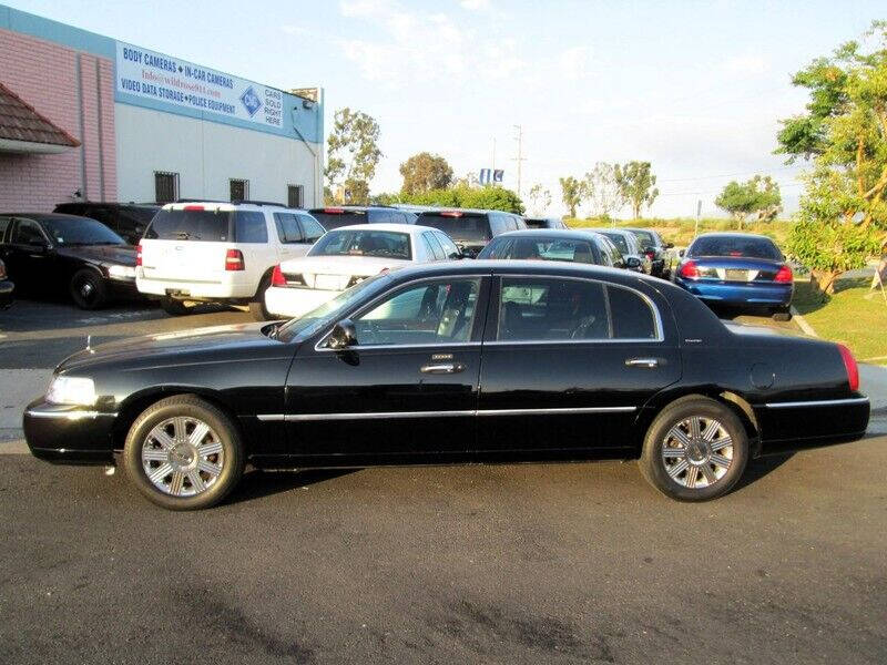 2011 Lincoln Town Car Executive L