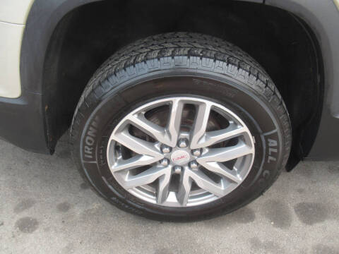 2017 GMC Acadia SLE-2