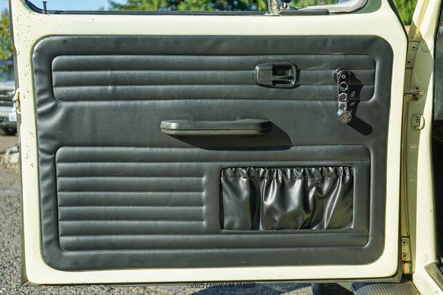 1974 Volkswagen Super Beetle