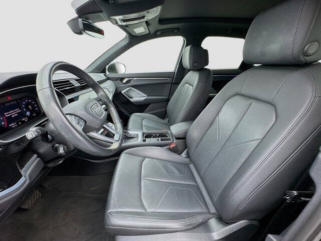 2023 Audi Q3 quattro S line Prem Plus 45 TFSI