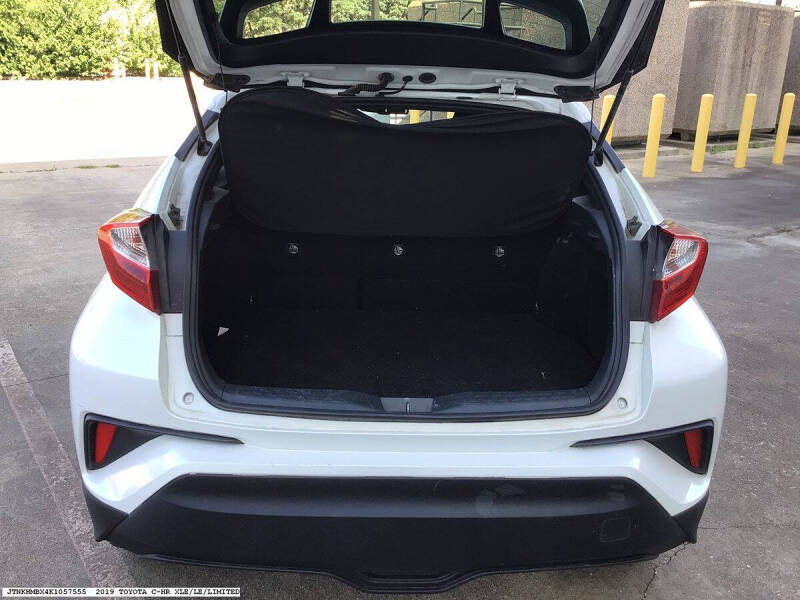 2019 Toyota C-HR LE