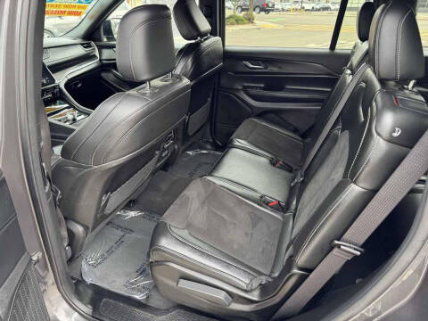 2024 Jeep Grand Cherokee L Altitude