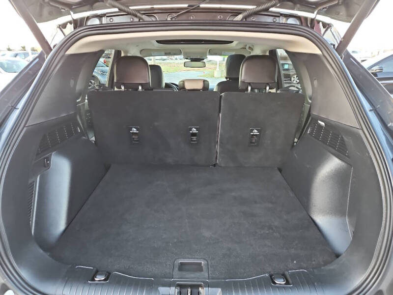 2020 Ford Escape Hybrid Titanium