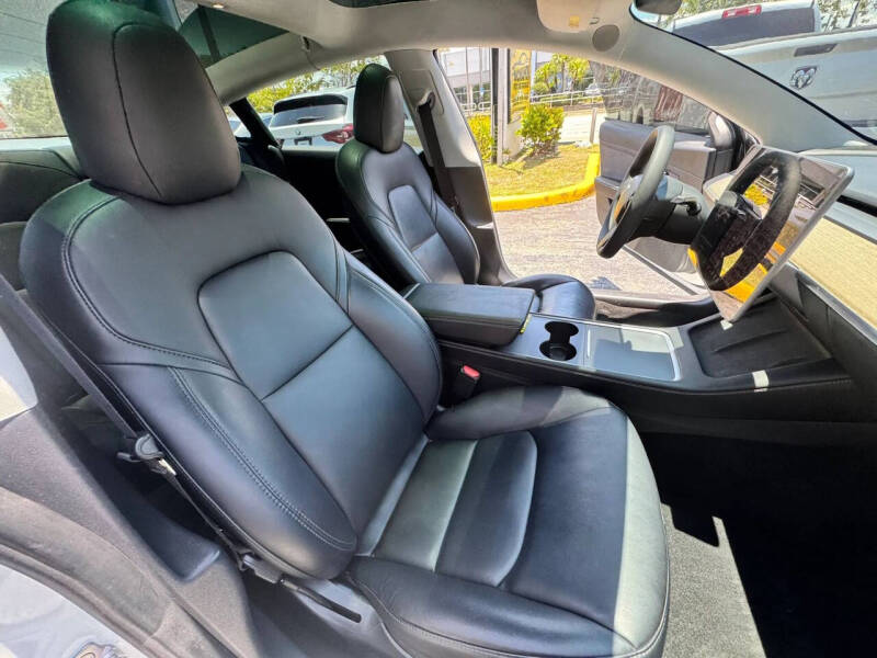 2021 Tesla Model 3 Standard Range Plus