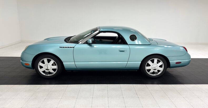 2002 Ford Thunderbird Deluxe