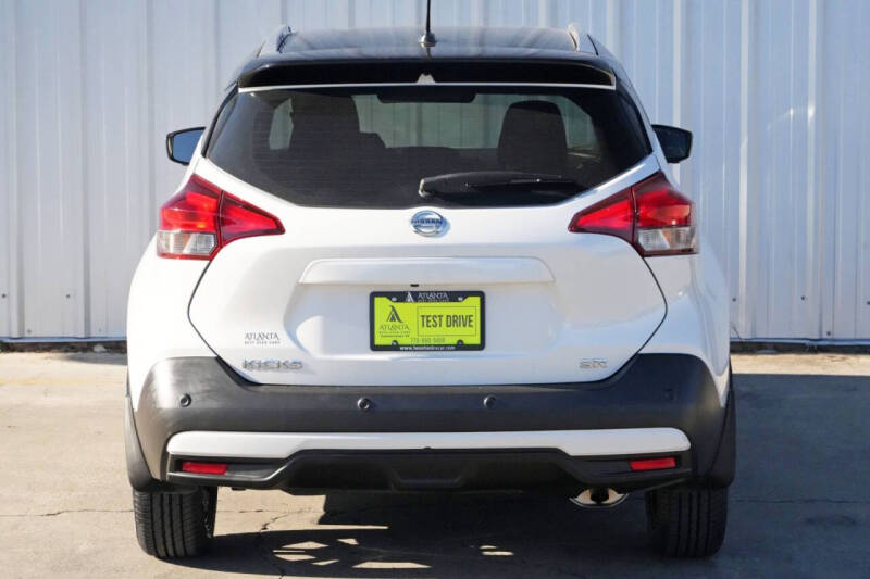 2020 Nissan Kicks SR