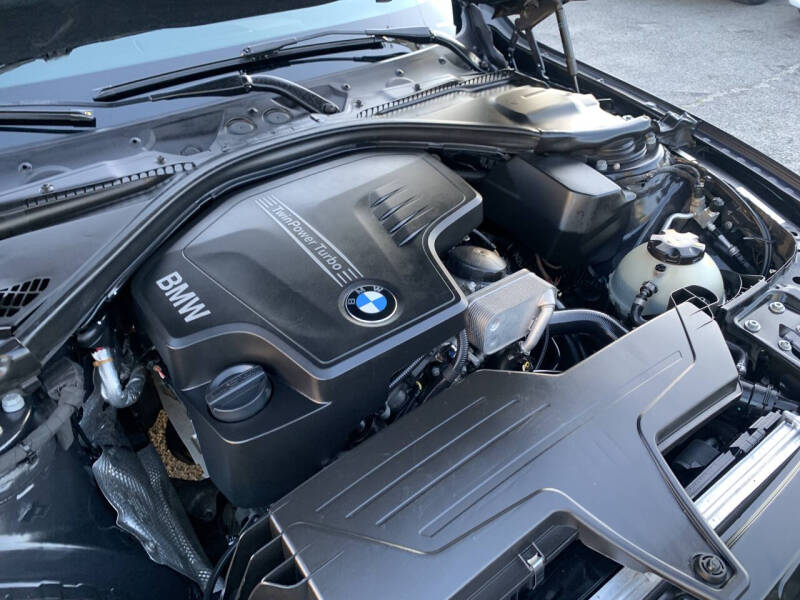 2014 BMW 3 Series 320i