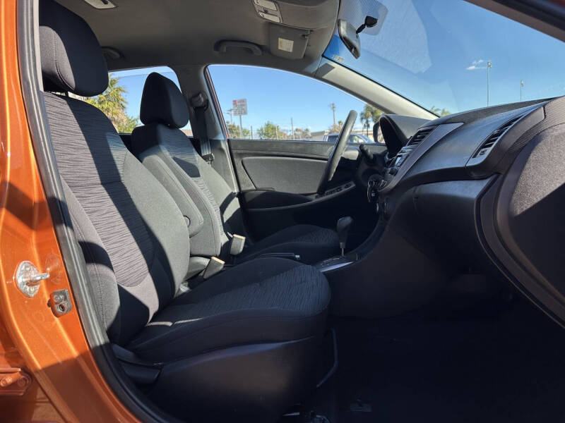 2017 Hyundai Accent SE