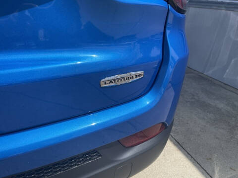 2023 Jeep Compass Latitude Lux