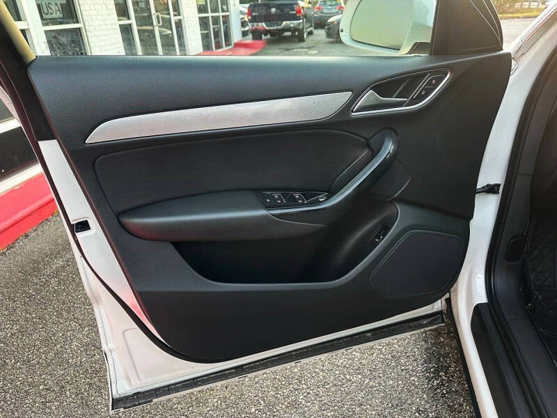 2016 Audi Q3 2.0T quattro Premium Plus