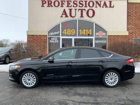 2016 Ford Fusion Hybrid for sale at Professional Auto Sales & Service in Fort Wayne IN