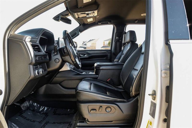 2022 GMC Yukon XL SLT