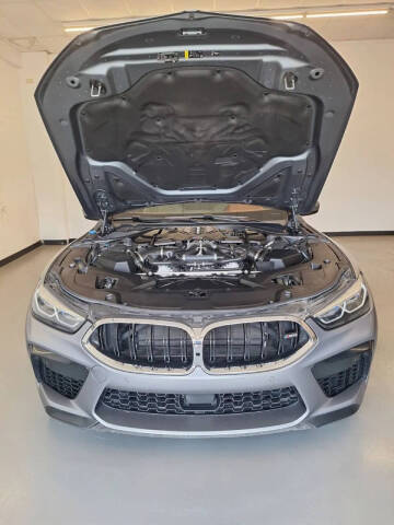 2020 BMW M8
