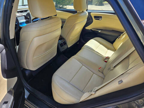 2013 Toyota Avalon XLE