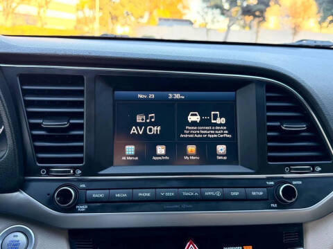 2018 Hyundai Elantra