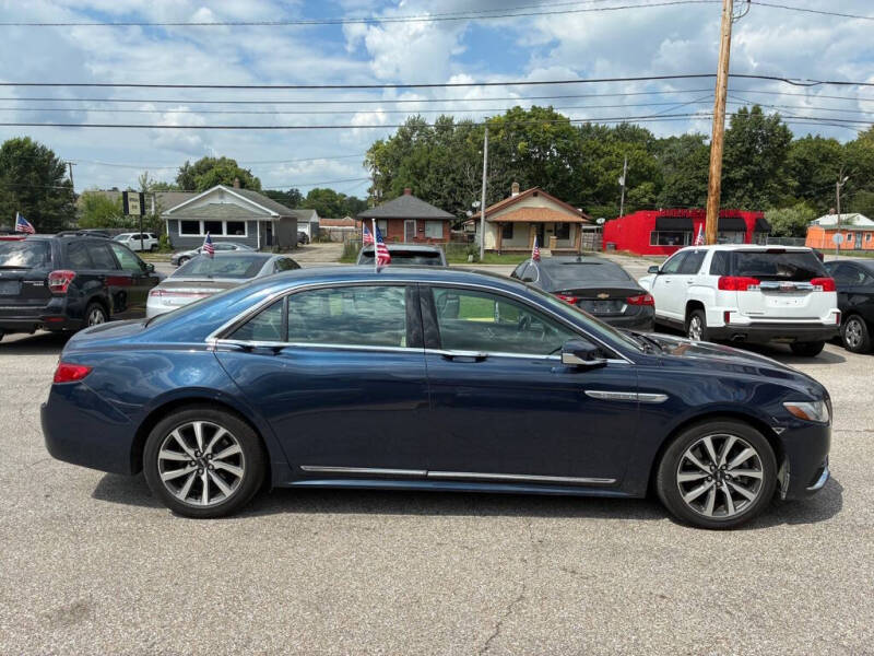 2017 Lincoln Continental Premiere