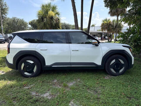 2024 Kia EV9 Light Long Range