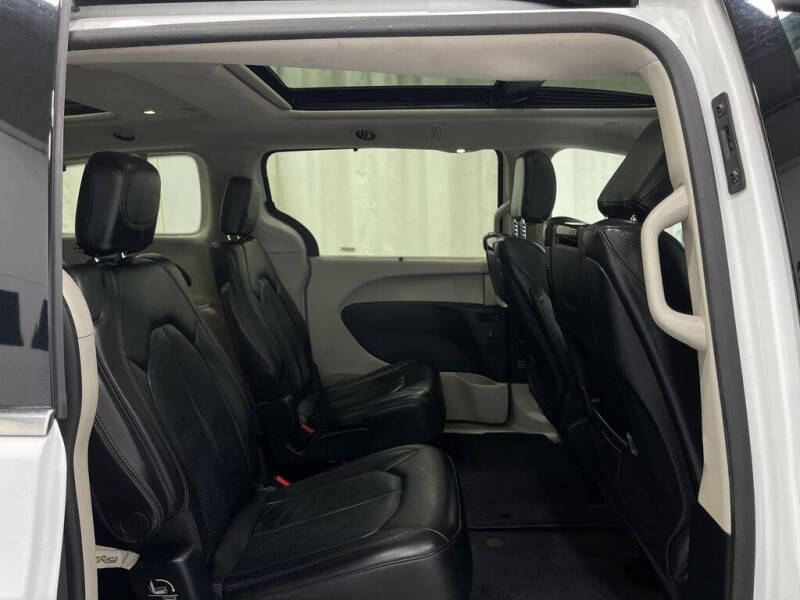 2018 Chrysler Pacifica Touring L Plus