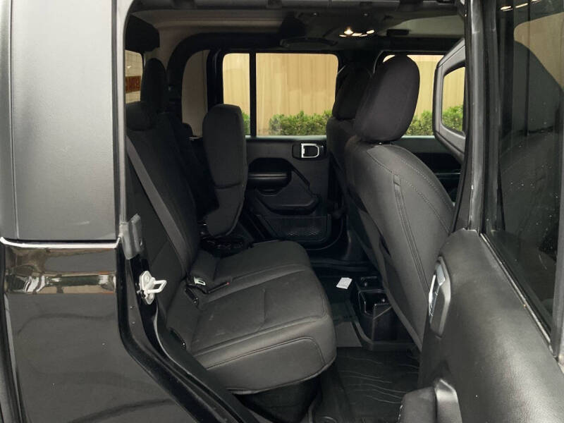 2021 Jeep Gladiator Willys