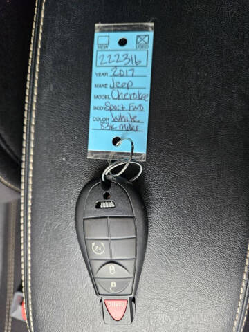 2017 Jeep Cherokee Sport