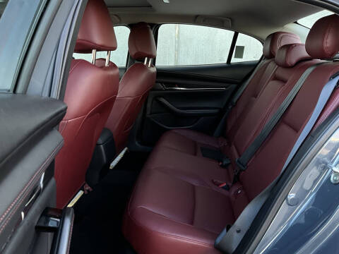 2025 Mazda Mazda3 Sedan 2.5 S Carbon Edition