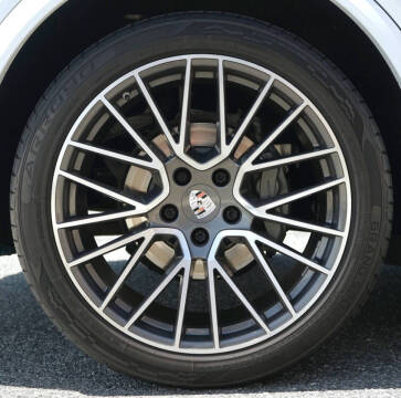 2020 Porsche Cayenne S Coupe
