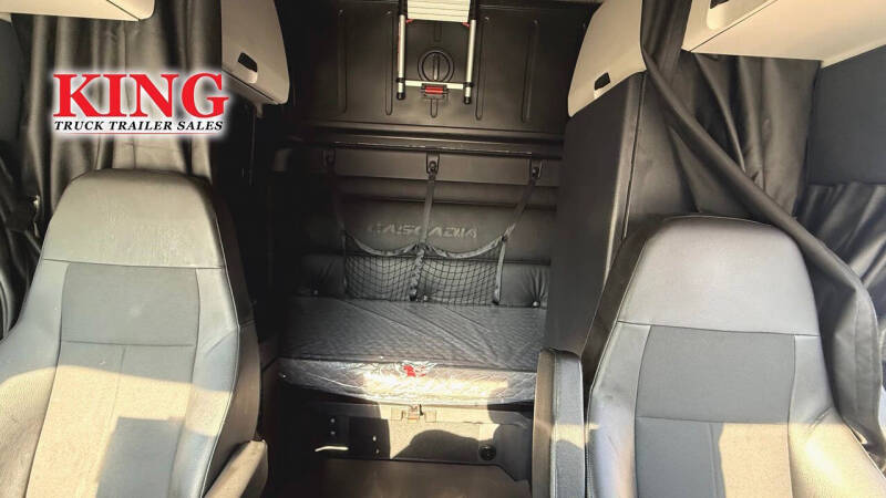 2024 Freightliner Cascadia