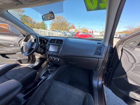 2020 Mitsubishi Outlander Sport ES