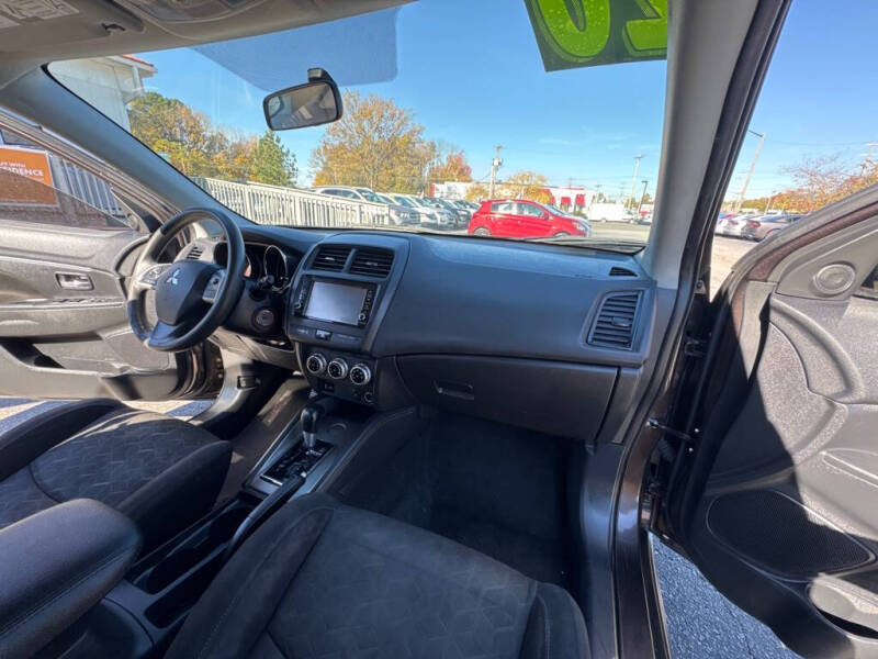 2020 Mitsubishi Outlander Sport ES