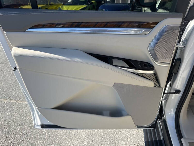 2025 Cadillac Escalade ESV Sport Platinum