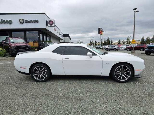 Used 2023 Dodge Challenger R/T with VIN 2C3CDZBT6PH658087 for sale in Burlington, WA